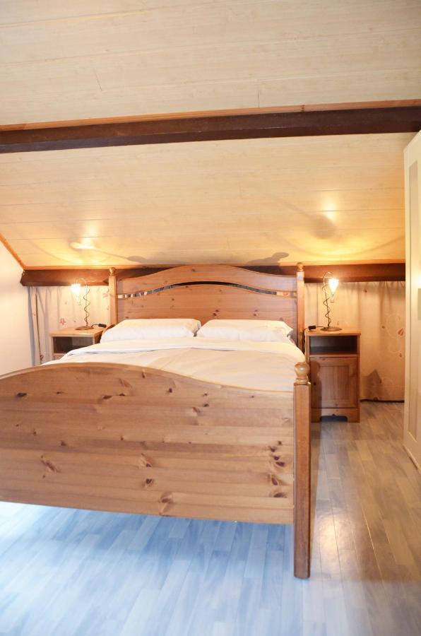 Gite Le Petit Coin De Paradis Sautin Montbliart 外观 照片