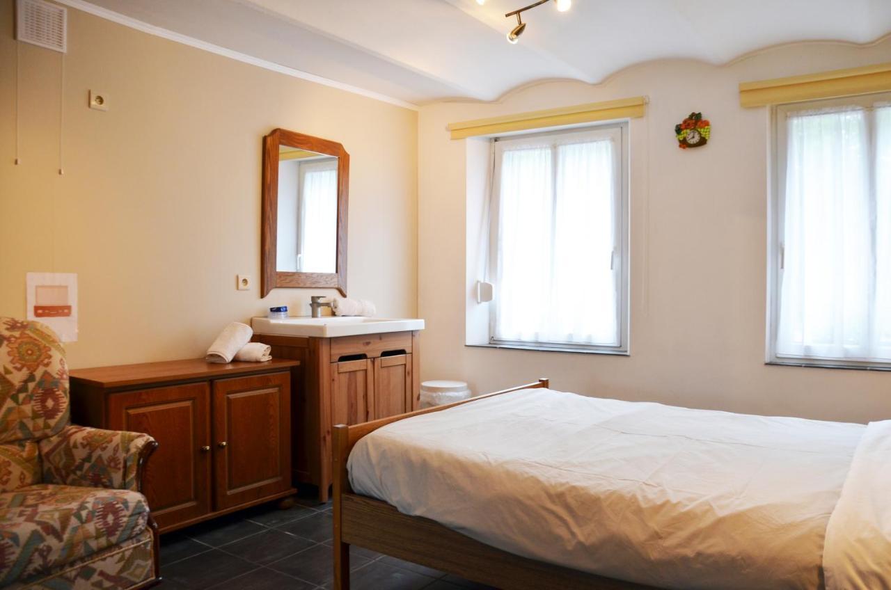 Gite Le Petit Coin De Paradis Sautin Montbliart 外观 照片